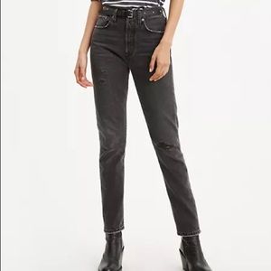 Levis 501® Skinny Women's Jeans Color: Black Stick